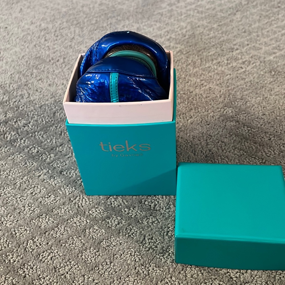 Tieks ballet flats in Sapphire Blue-with tote and shoe bag